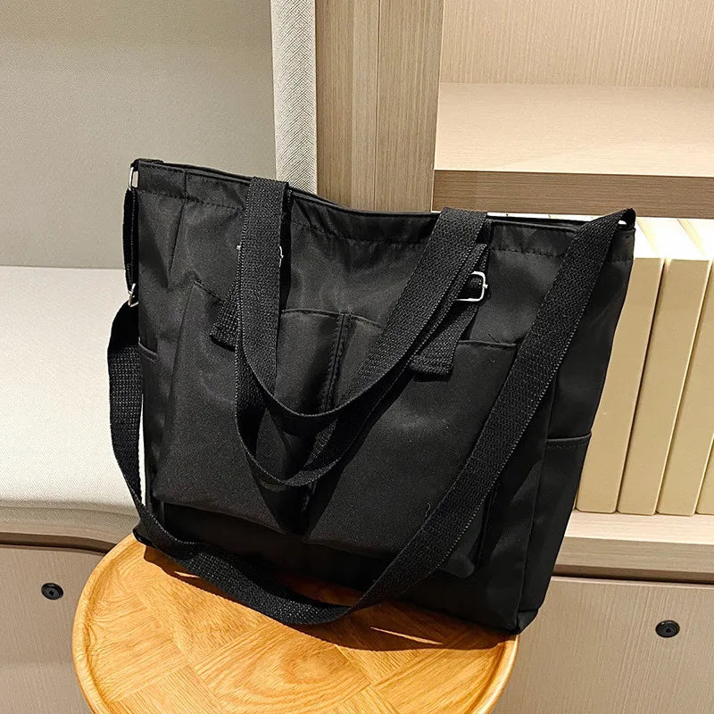 Sac Fourre-Tout Élégant et Pratique